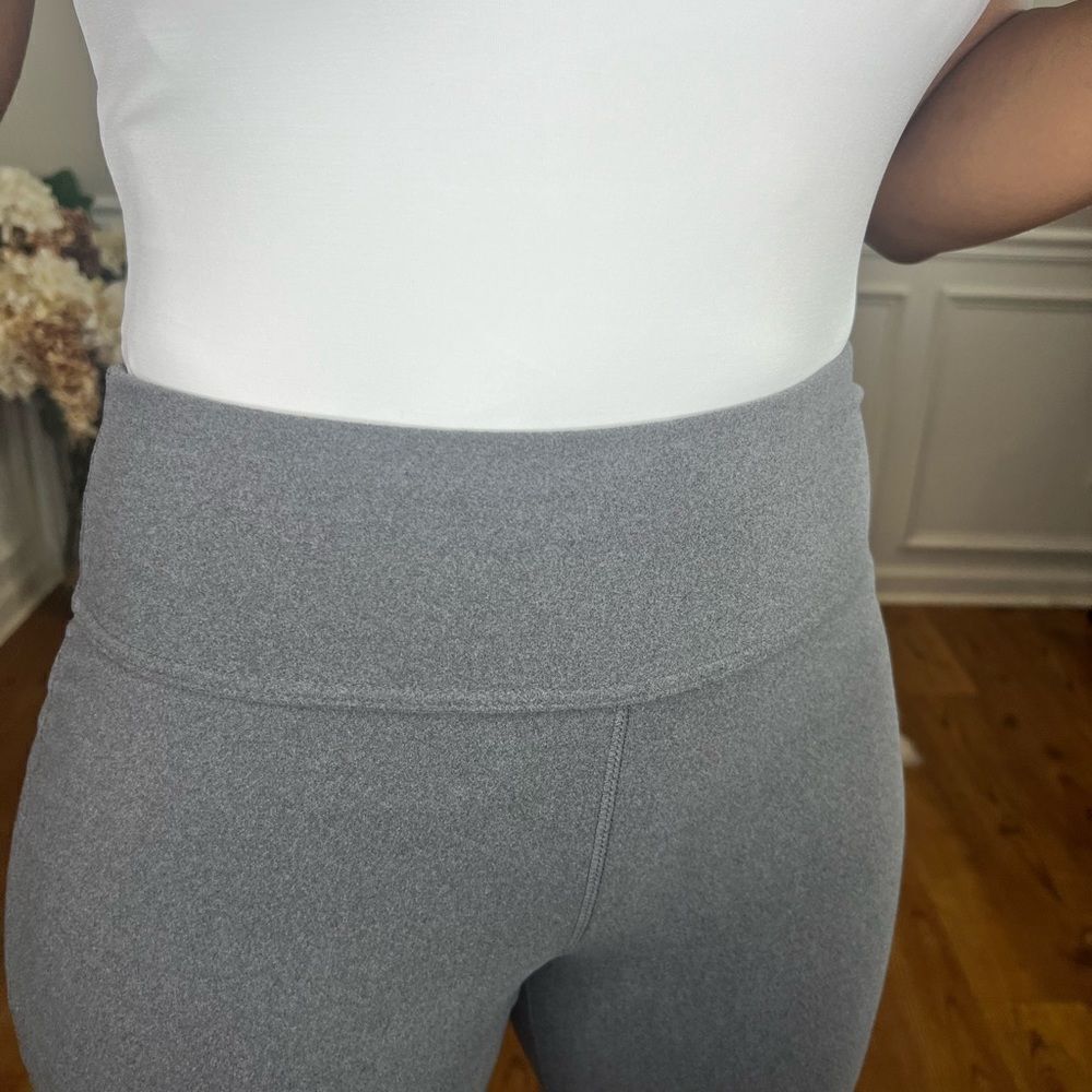 NWT 32 Degrees Heat pants - Picture 3 of 3